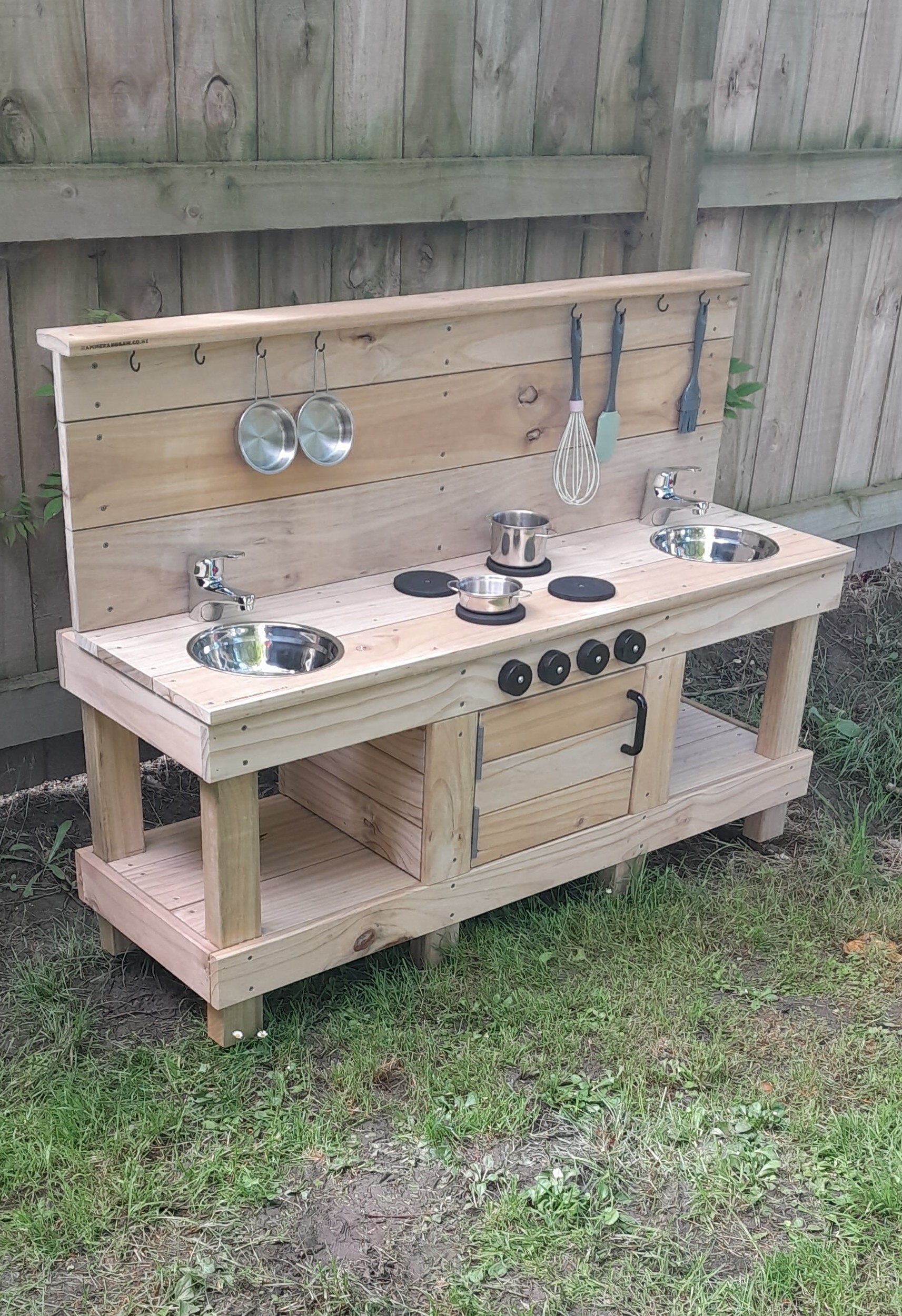 Mud Kitchen - Large with Oven - Hammer and Saw NZ